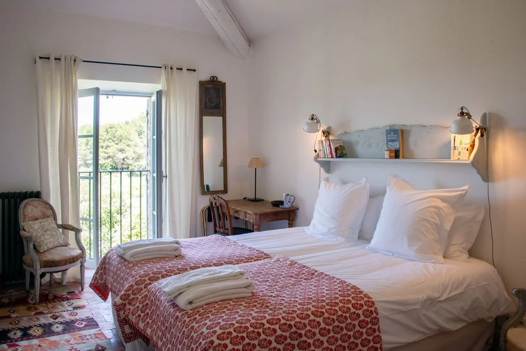 Guest room with garden view at La Grange Neuve